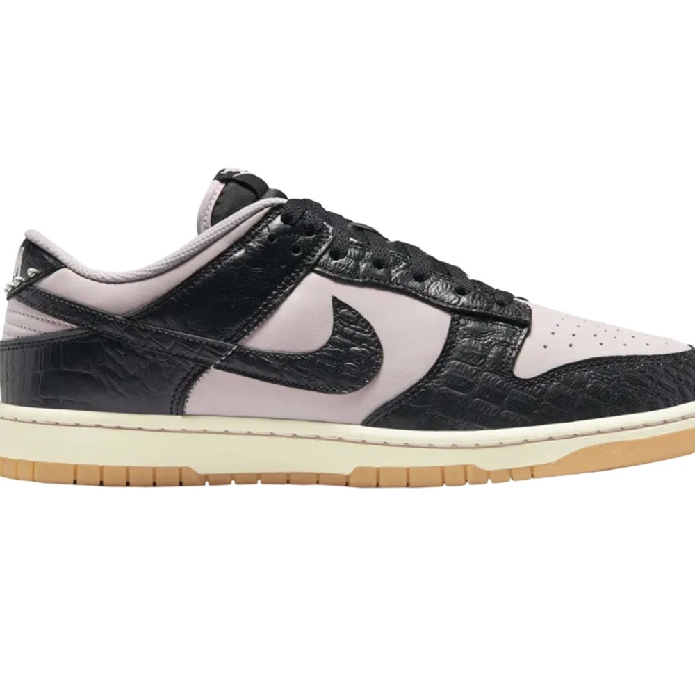 Nike Dunk Low Retro LTD Pink Foam Black